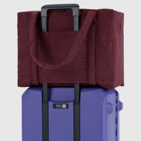 Baggu Cloud Carry-On bag Mahogany - Picture 8 of 9